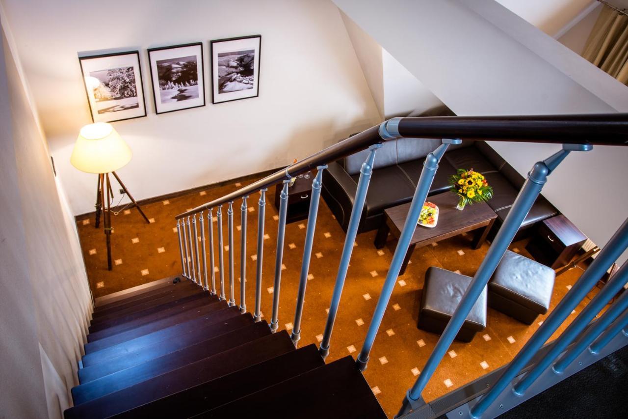 Hotel Nowy Dwor Elizy Blisko Sky Bridge Длугополе-Здруй Экстерьер фото